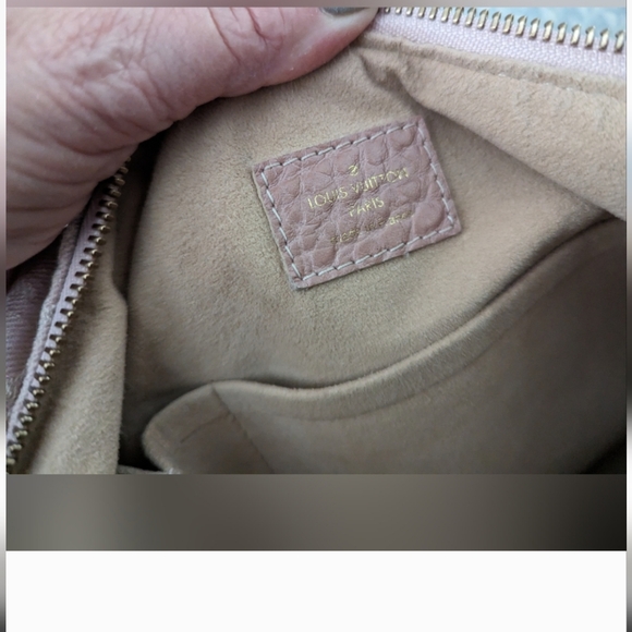 Louis Vuitton denim crossbody , & dust bag - Picture 5 of 16